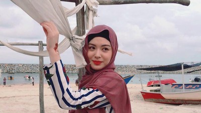 Foto: Meleleh Rasanya Melihat Ayana Jihye Moon Liburan