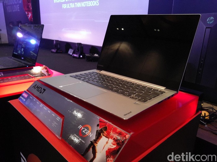 Laptop berbasis AMD. Foto: Yudhianto/detikINET Laptop berbasis AMD. Foto: Yudhianto/detikINET