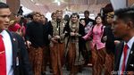 Melihat Lagi Pernikahan Kahiyang-Bobby: Kirab, Akad, Resepsi