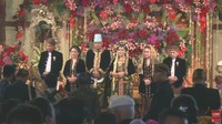 Resepsi kedua ini meriah dengan dipenuhi para tamu undangan Foto: Dok. Screenshot CNN Indonesia