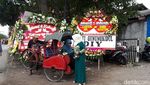 Saat Tamu Resepsi Pernikahan Kahiyang Diantar Becak Gratis