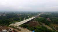 Pada tahun 2011, terjadi perubahan struktur pemegang saham. Grup Bakrie menjadi pemegang saham pengendali atas PT Trans Jabar Tol. Komposisi pemegang saham kala itu adalah Bakrie Toll Road 60%, PT Marga Sarana Jabar 25% dan PT Bukaka Teknik Utama 15%. Dok. Waskita Toll Road.