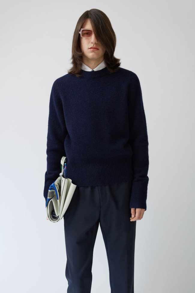 Acne Studio, pullover. Foto: Dok. Acne Studio