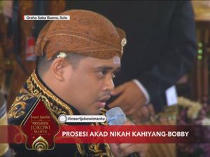 Tatapan Mata Bobby Nasution ke Jokowi Saat Ijab Kabul