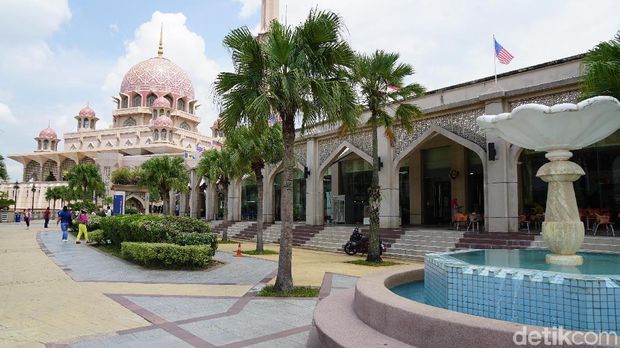 Malaysia Lockdown, Ini Tempat Wisata yang Dirindukan