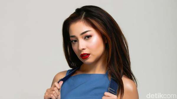 Nikita Willy Centil Banget Sih! Nikita Willy Centil Banget Sih!