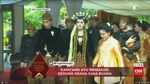 Penampilan Kahiyang dan Bobby Berbusana Adat Jawa di Akad Nikah