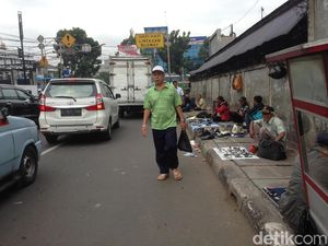 Sandi Ingin Seperti NY, Begini Kondisi Sebagian Trotoar DKI