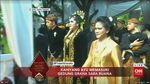 Penampilan Kahiyang dan Bobby Berbusana Adat Jawa di Akad Nikah