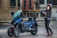 Kymco Kenalkan Motor Roda Tiga, Ada Atapnya!