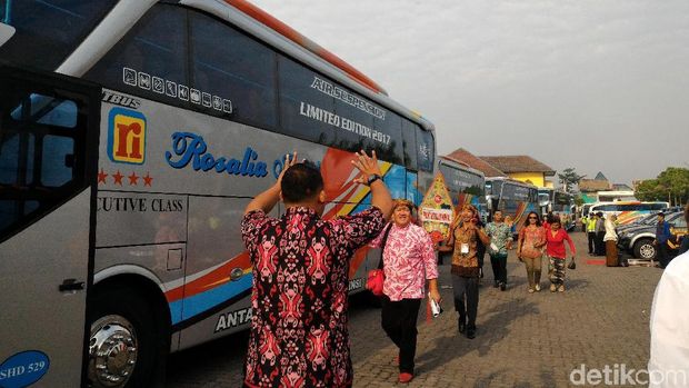 Mereka nantinya akan membentuk pagar betis di acara kirab pernikahan Kahiyang-Bobby