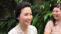 Perempuan yang kerap disapa Bu Vero ini selalu melempar senyum. Foto: Ray Jordan/detikcom