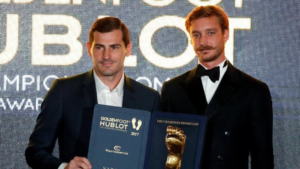 Penghargaan Golden Foot untuk Casillas