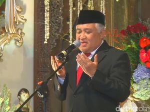 Din Baru 2 Hari Lalu Ditugasi Baca Doa di Resepsi Kahiyang