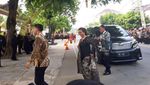 Ini Gaya Menteri Susi Saat Hadiri Akad Putri Jokowi