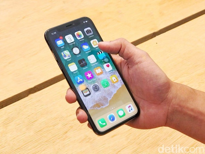iPhone X. Foto: Adi Fida Rahman/detikINET iPhone X. Foto: Adi Fida Rahman/detikINET