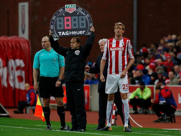 Foto: Akrab dengan Bangku Cadangan, Rutin Jadi Pemain Pengganti