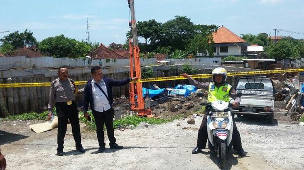 Truk Molen Nyemplung di Proyek RS, 1 Orang Tewas