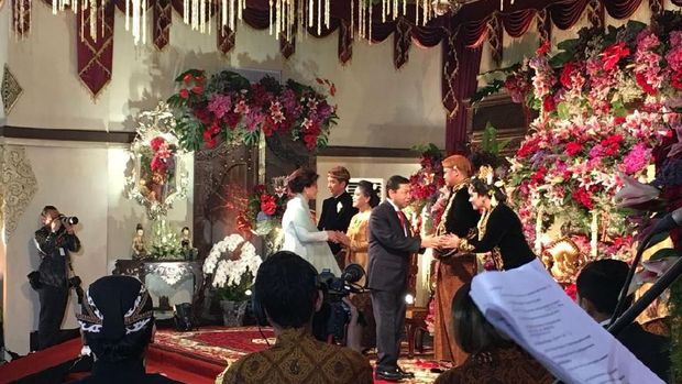 Novanto salami Kahiyang-Bobby