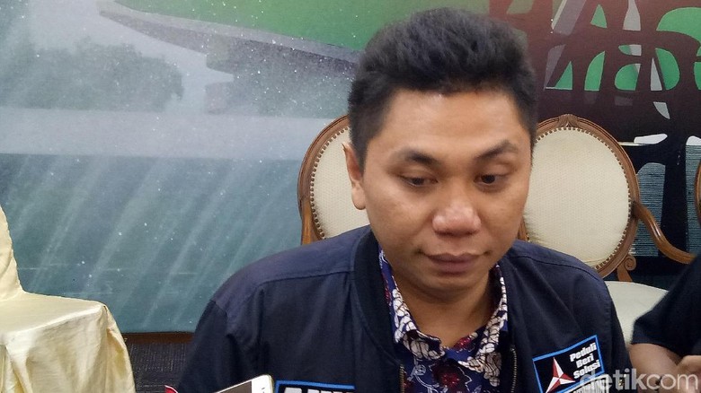 PD: Telinga Pemerintah Sekarang Lebih Tipis dari SBY PD: Telinga Pemerintah Sekarang Lebih Tipis dari SBY