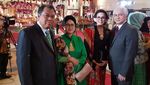 Manglingi! Penampilan Sri Mulyani di Resepsi Putri Jokowi