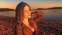 Jordana Lopes menjadi sorotan di media Brasil akhir-akhir ini.  Foto: Dok. Instagram/jordanavucetic
