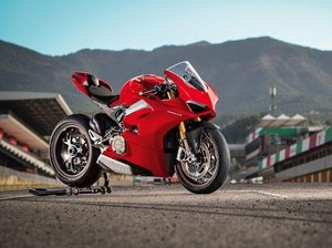 Akhirnya Tunggangan Dovizioso Versi Jalan Raya Lahir Juga
