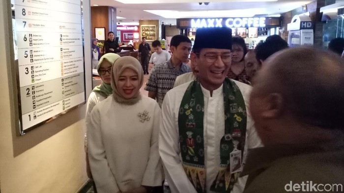 Jenguk Soerjadi Soedirdja, Sandi: Beliau Bilang Selamat Bekerja