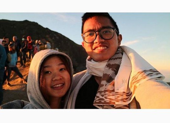 Tak diketahui persis kapan Kaesang dan Felicia Tissue pacaran. Namun foto mesra Kaesang dan Felicia diunggah perdana oleh pemilik usaha Sang Pisang itu pada 2016. Pada foto mesra perdana itu keduanya terlihat berpose di puncak gunung. Foto: Instagram/kaesangp