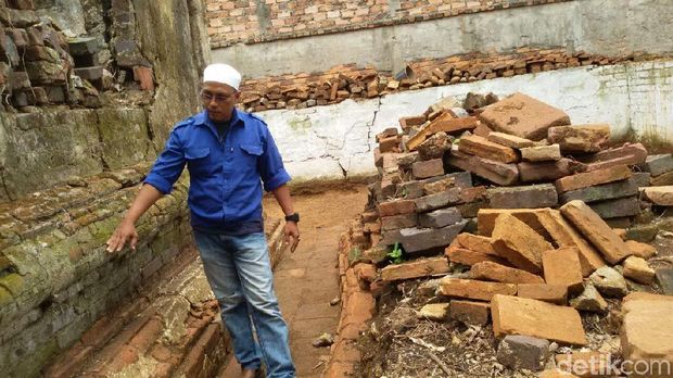 Diduga berasal dari masa Sultan Mahmud Badaruddin I
