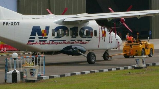 Besok Jokowi Beri Nama Pesawat N219 di Halim