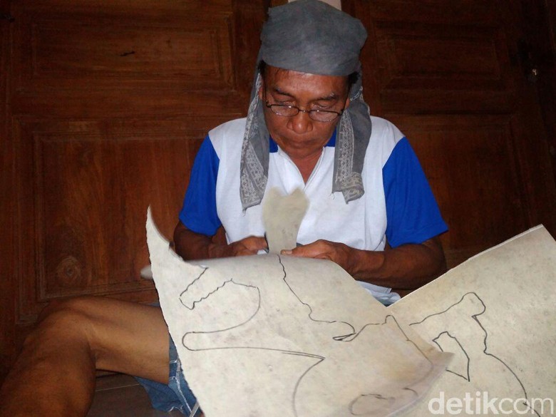 Inspiratif Kreasi Warga Karet  Bekas Talang  Air  Dijadikan 