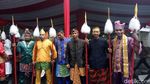 Gagahnya Paspampres Saat Berbaju Adat dari Berbagai Daerah