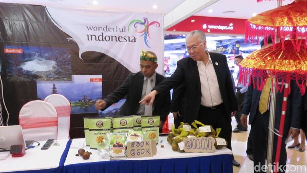 Mendag Enggartiasto Lukita di Vietnam