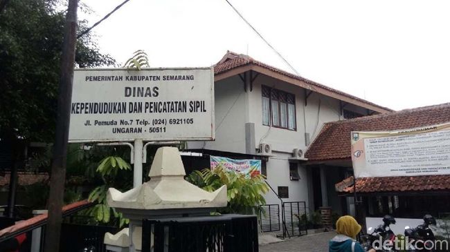 Detiknews Semarang | warga sapta darma semarang akan ubah data ktp Detiknews Semarang | warga sapta darma semarang akan ubah data ktp