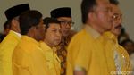 Senyum Semringah Setnov, Daniel Mutaqien dan Ridwan Kamil
