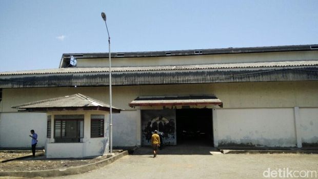 Gudang garam beralih fungsi jadi penyimpanan bonggol jagung