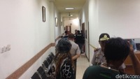 Polisi sudah mendatangi klinik untuk melakukan olah TKP (Foto: Ibnu Hariyanto/detikcom)