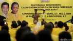Senyum Semringah Setnov, Daniel Mutaqien dan Ridwan Kamil