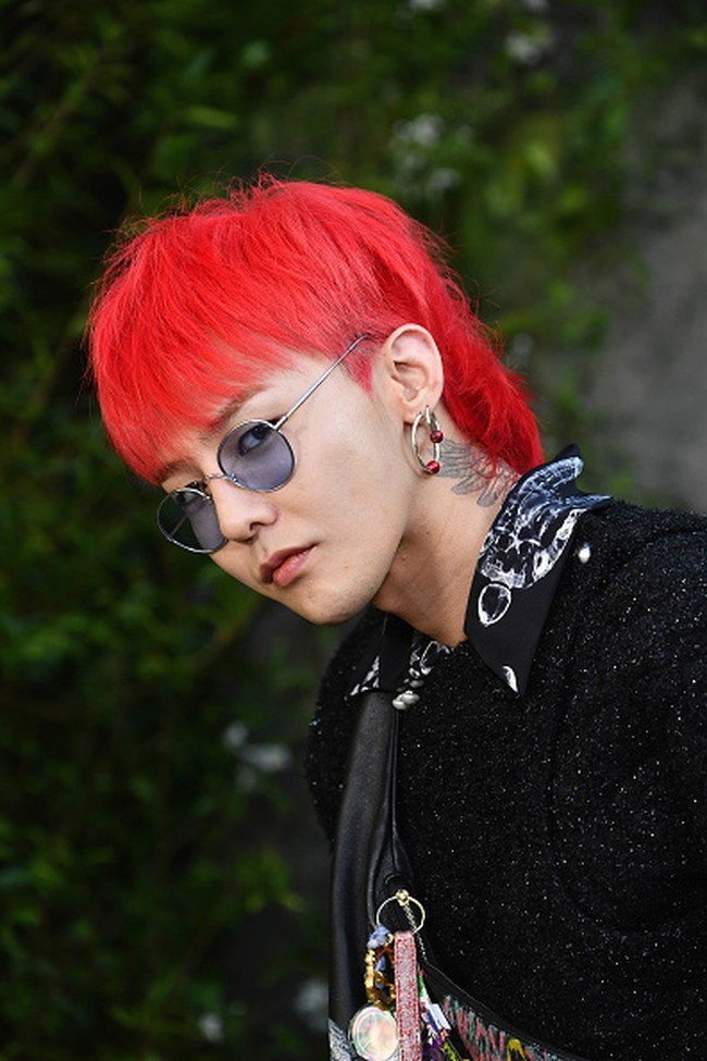Menjadi salah idol KPop tersukses tak menjamin hidup selalu bahagia. G-Dragon BigBang mengaku justru sering kesepian. Ia pun pernah mengalami depresi karena merasa seperti kriminal ketika dituding plagiat setelah merilis album Heartbreaker. Foto: Getty Images