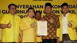Senyum Semringah Setnov, Daniel Mutaqien dan Ridwan Kamil