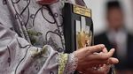 Momen Jokowi Tetapkan Pendiri HMI hingga Ulama NTB Jadi Pahlawan