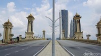 Berjarak sekitar 35 kilometer dari Kuala Lumpur, kawasan Putrajaya menjadi salah satu tujuan para pelancong (Masaul/detikTravel)
