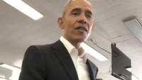 Obama datang ke pengadilan karena memang dipanggil untuk menjadi juri