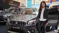 Suzuki menjual SX-4 S-Cross seharga Rp 265,5 juta. Foto: Dina Rayanti