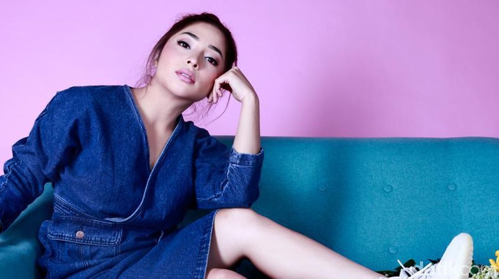 Lihat Serunya Quick Questions Bareng Nikita Willy