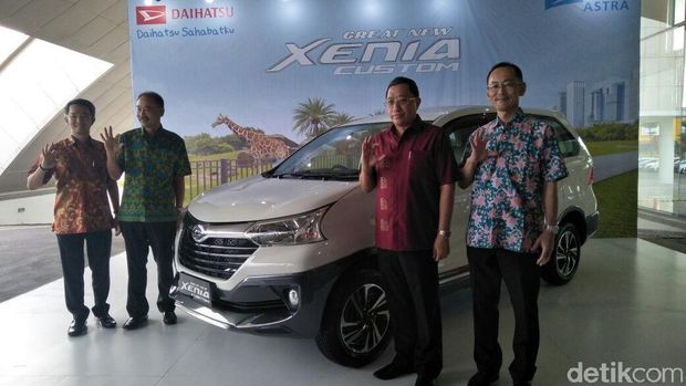 Daihatsu Xenia Custom
