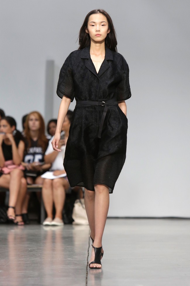 Xiao Wen Ju tampil pertamakalinya di fashion show Victorias Secret pada tahun 2016. Namun dirinya sudah lebih dulu eksis sejak 2011 untuk brand besar seperti Hermes, Louis Vuitton, Prada dan DKNY. Foto: Dok. Getty Images