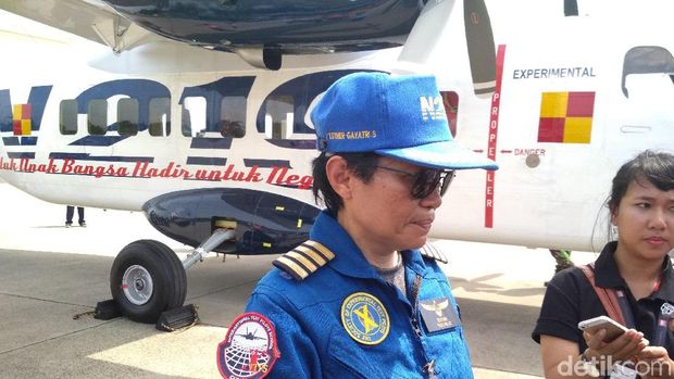 Esther Gayatri, pilot penguji N219