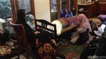 Foto: Haru di Rumah Duka dr Letty yang Tewas Ditembak Suami
